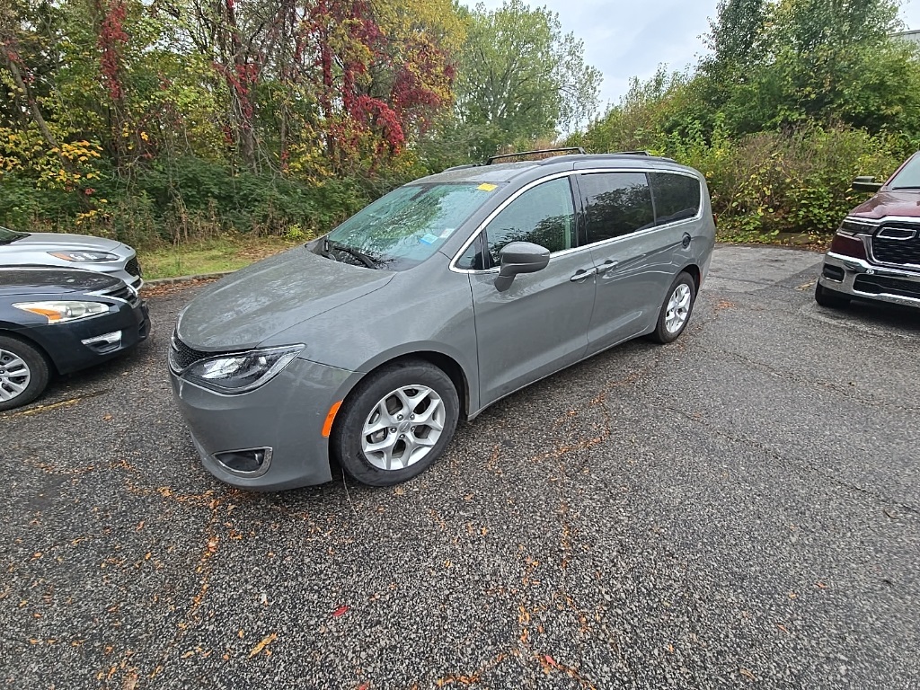 Used 2020 Chrysler Pacifica Touring with VIN 2C4RC1FG9LR232227 for sale in Kansas City