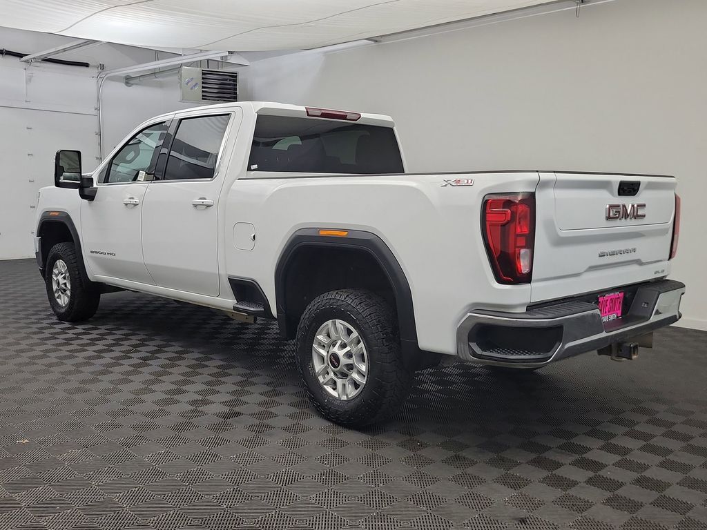 2022 Gmc Sierra 2500 SLE photo 3