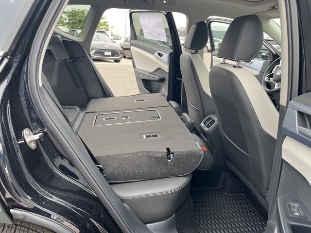 2025 Volkswagen Taos SE photo 21