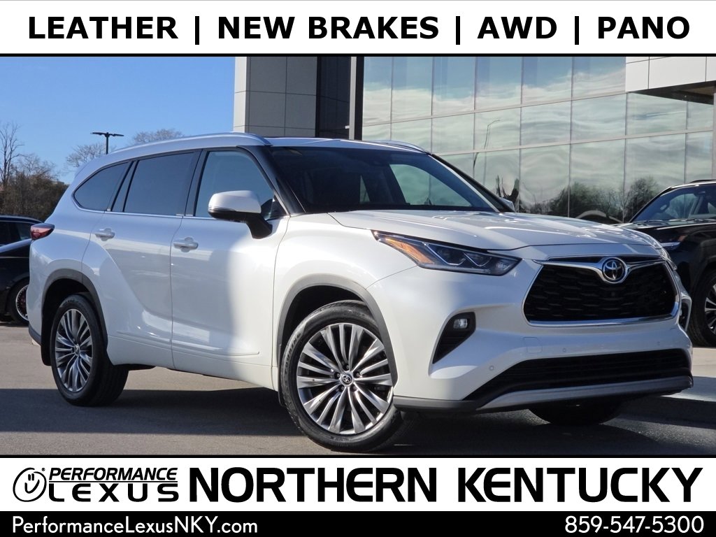 2021 Toyota Highlander Platinum's photo