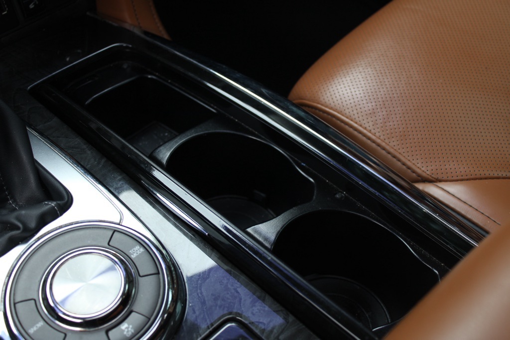 2019 Infiniti QX80 Luxe photo 18