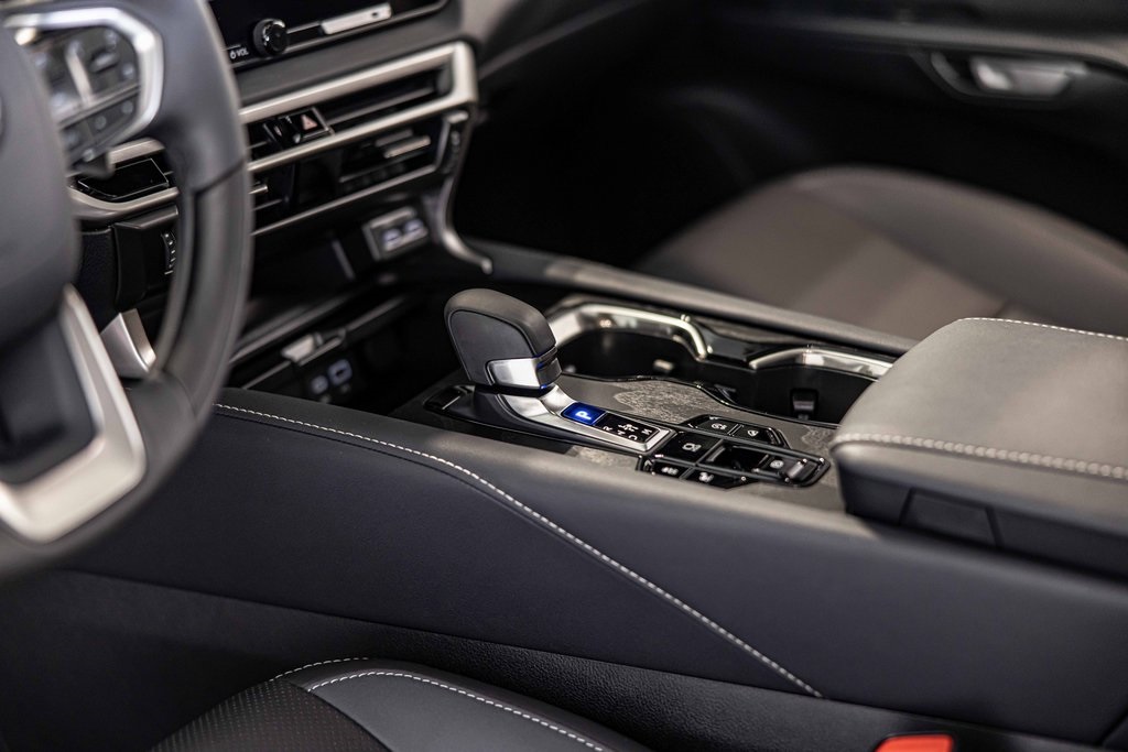 2025 LEXUS RX - Image 22