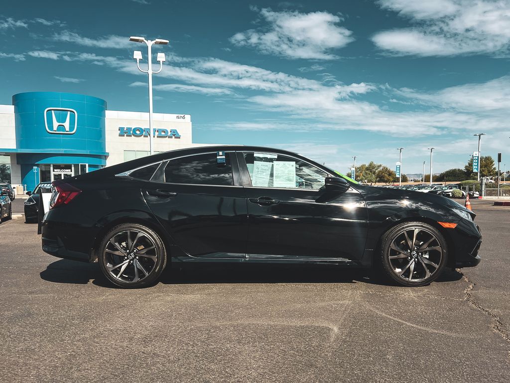 2019 Honda Civic Sport photo 3