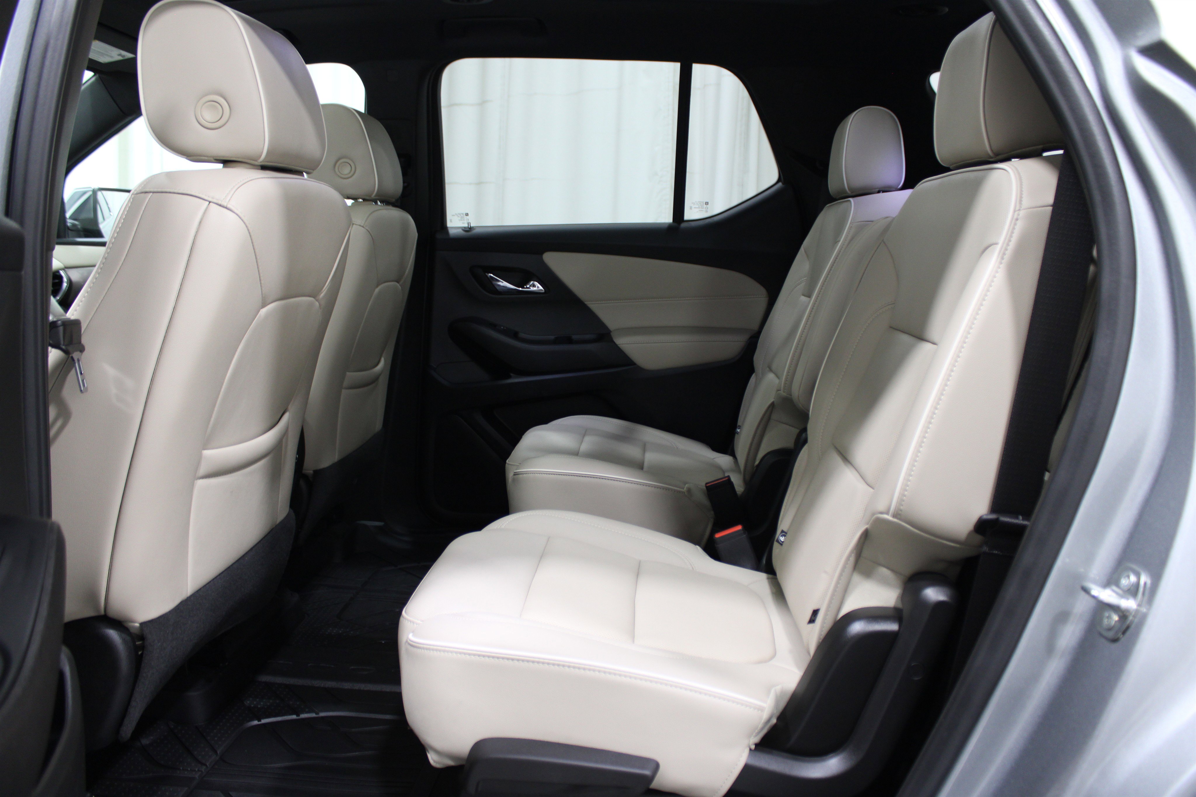 2023 Chevrolet Traverse Premier photo 18