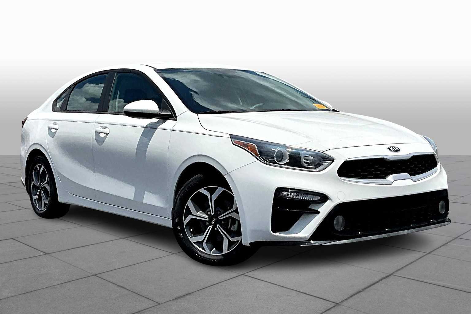 2021 Kia Forte LXS photo 2