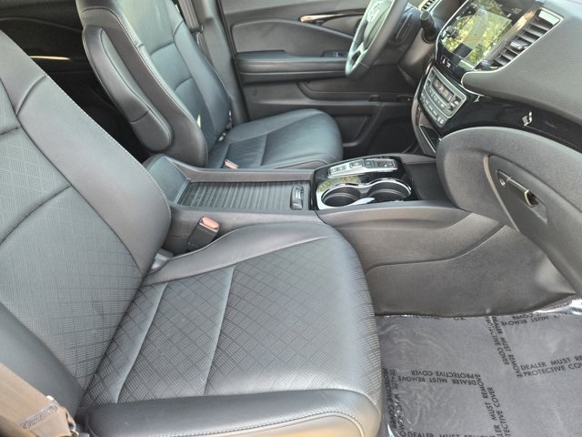 2021 Honda Passport Touring photo 8