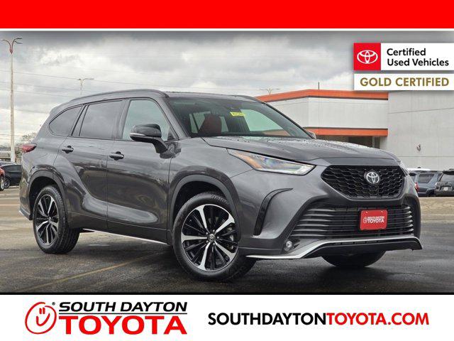 2022 Toyota Highlander XSE's photo