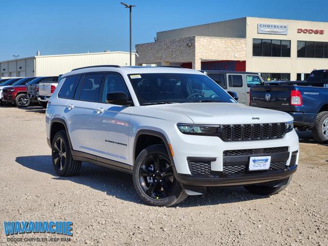 2025 Jeep Grand Cherokee L Altitude's photo