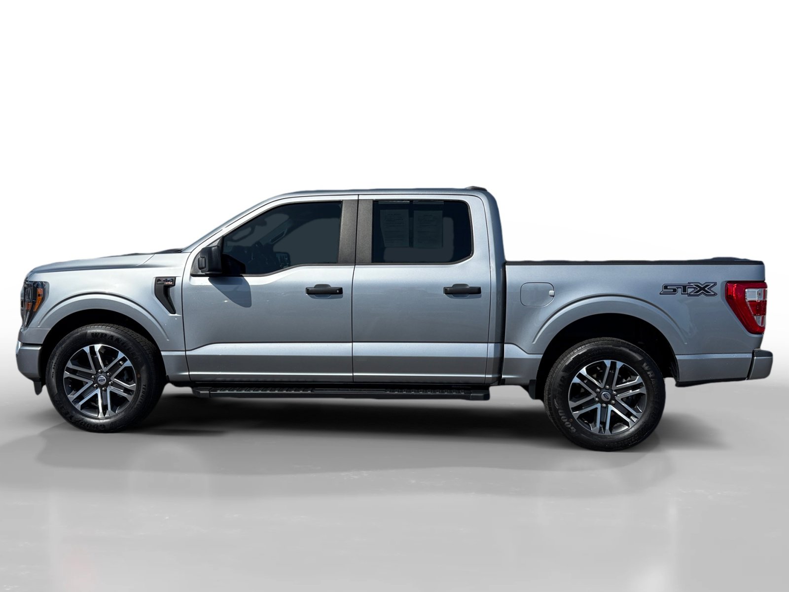 2023 Ford F-150 XL photo 2