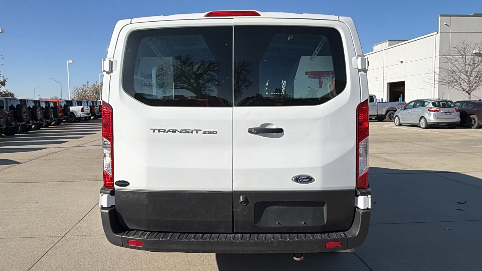 2020 Ford Transit photo 4