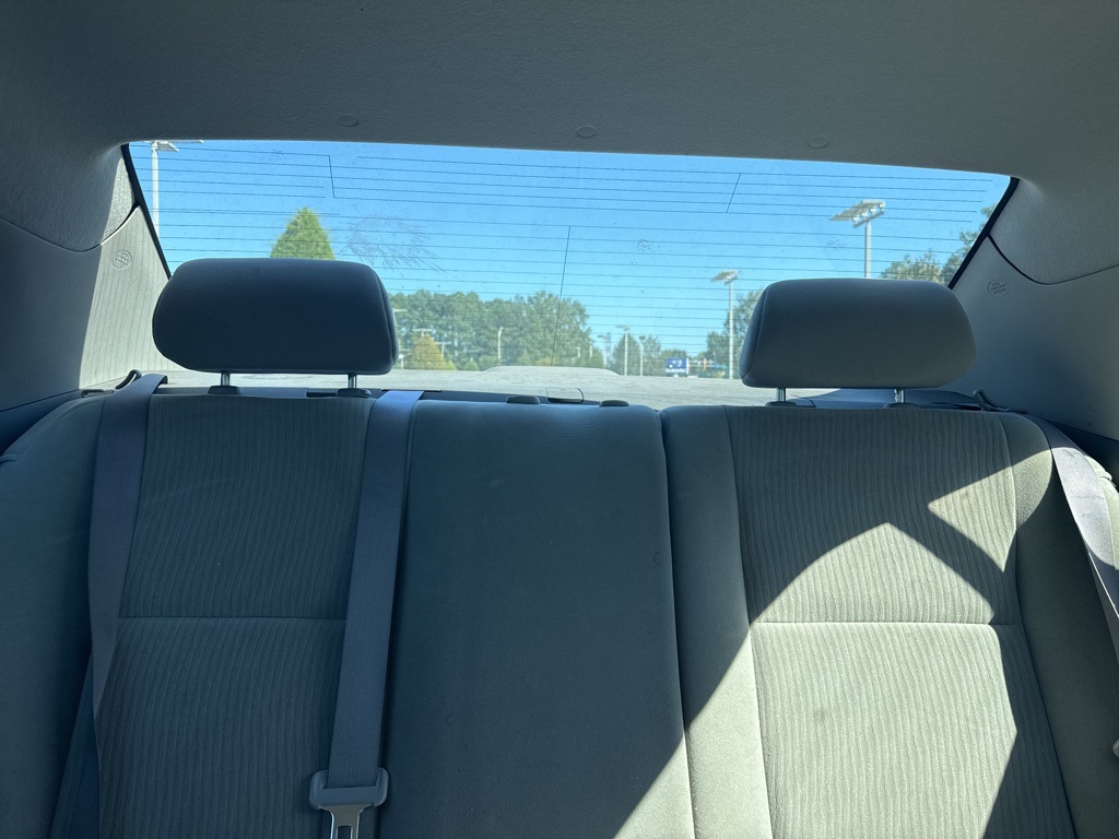 2010 Toyota Corolla photo 11