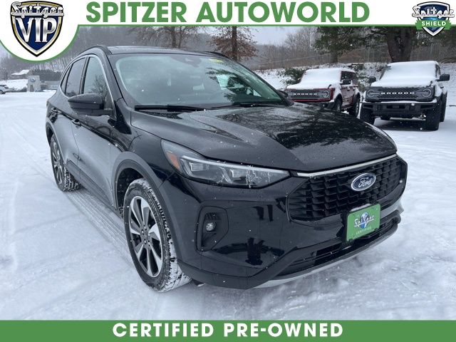 2024 Ford Escape Platinum's photo