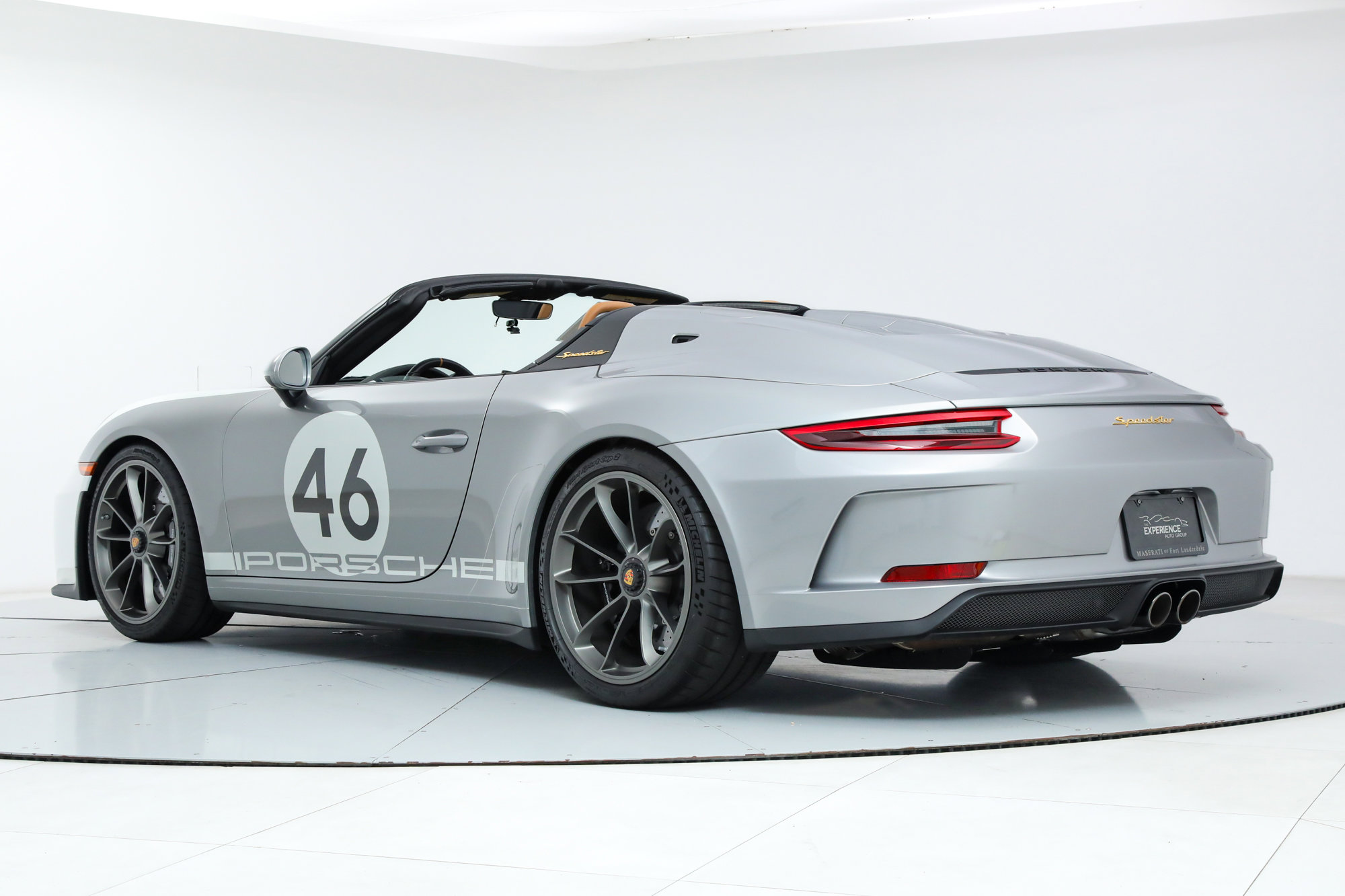 2019 Porsche 911 Speedster Cabriolet photo 3