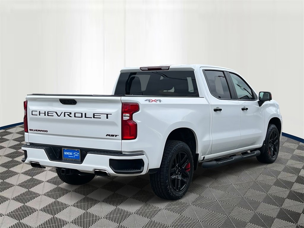 2023 Chevrolet Silverado 1500 RST photo 5