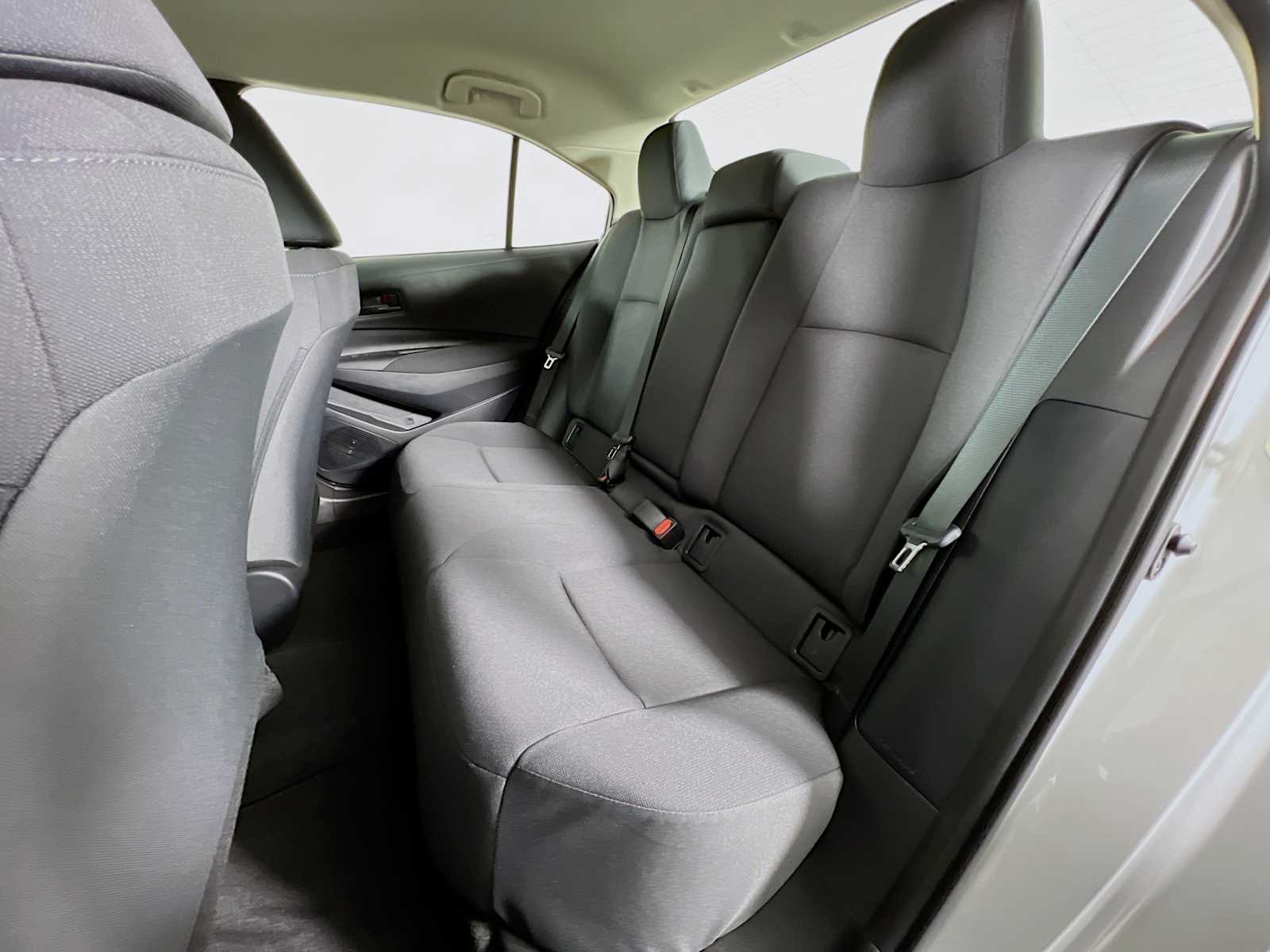 2025 Toyota Corolla LE photo 11