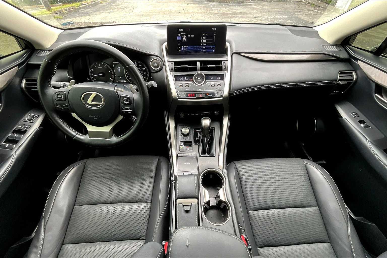2019 Lexus NX 300 Luxury photo 14