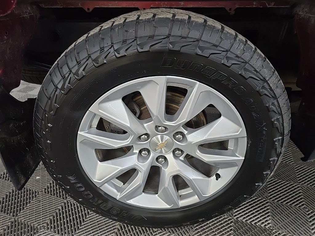 2020 Chevrolet Silverado 1500 Custom photo 13
