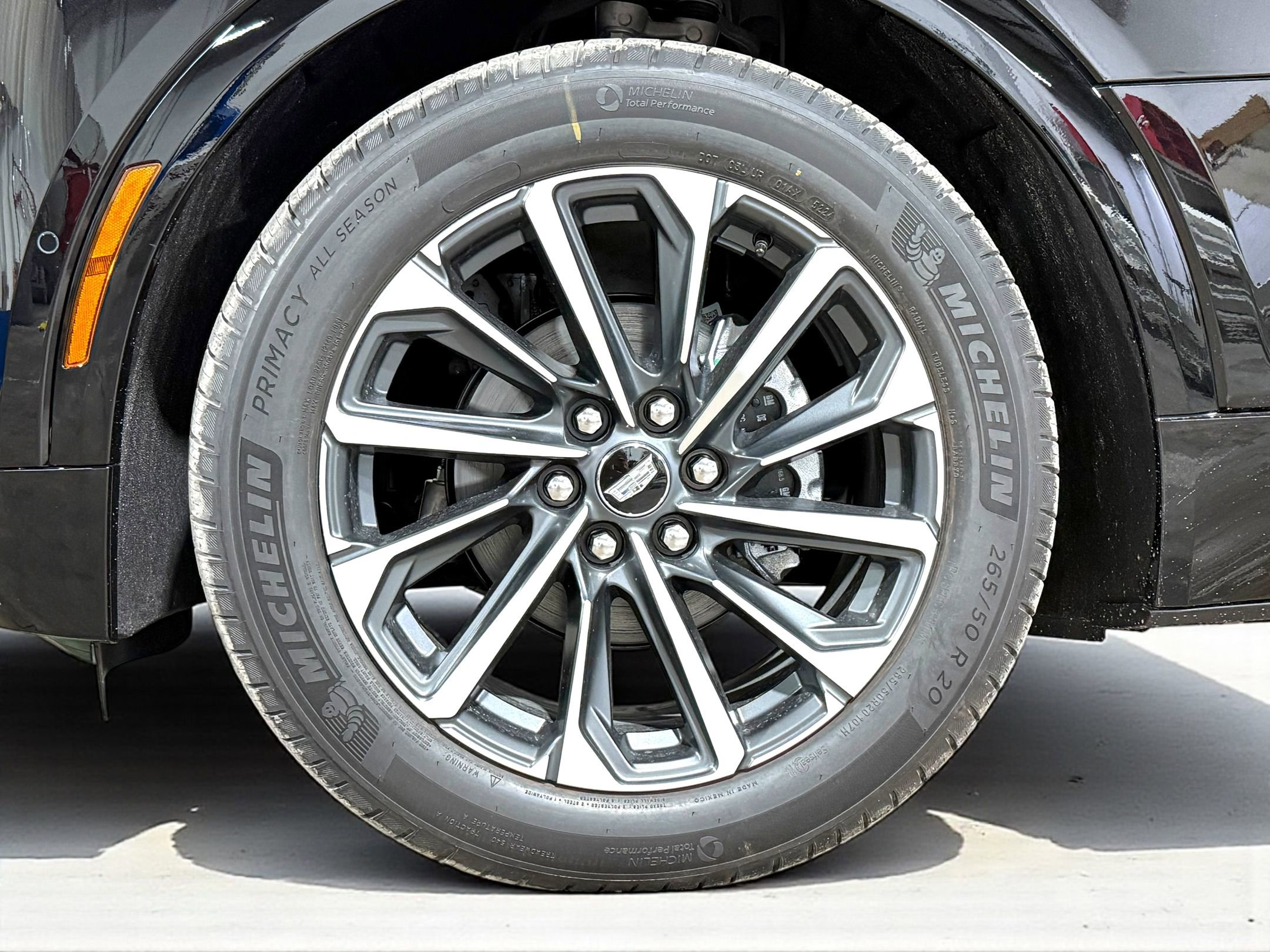 2026 Cadillac Lyriq Sport photo 9