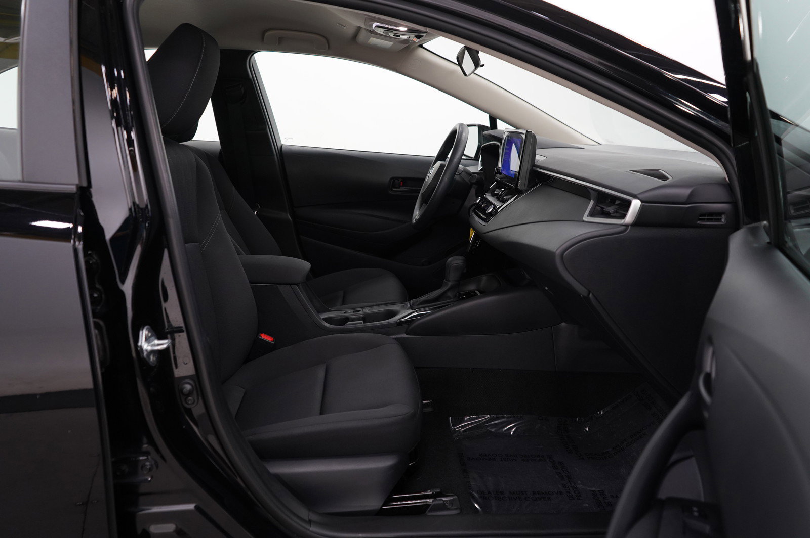 2024 Toyota Corolla LE photo 9
