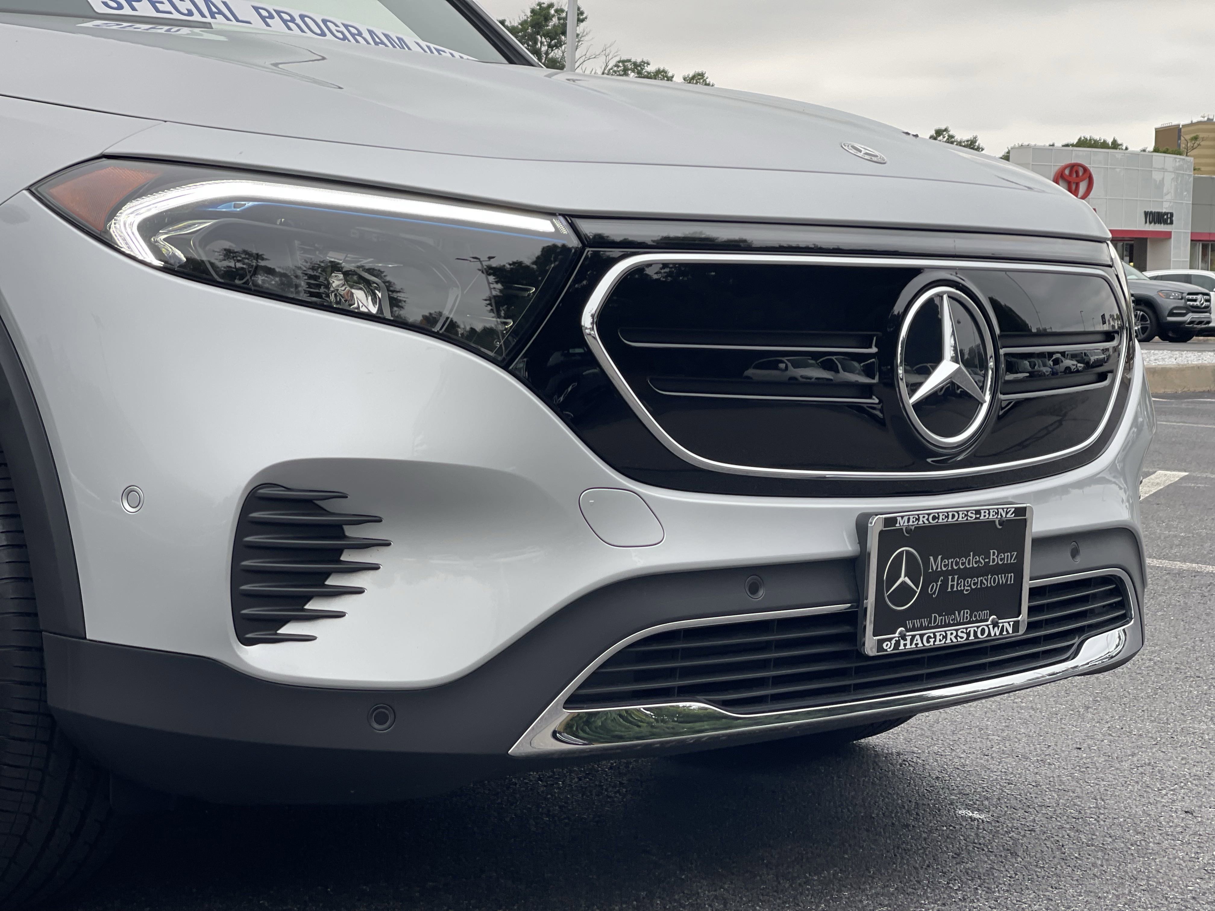 2023 Mercedes Benz EQB 300 4MATIC photo 21
