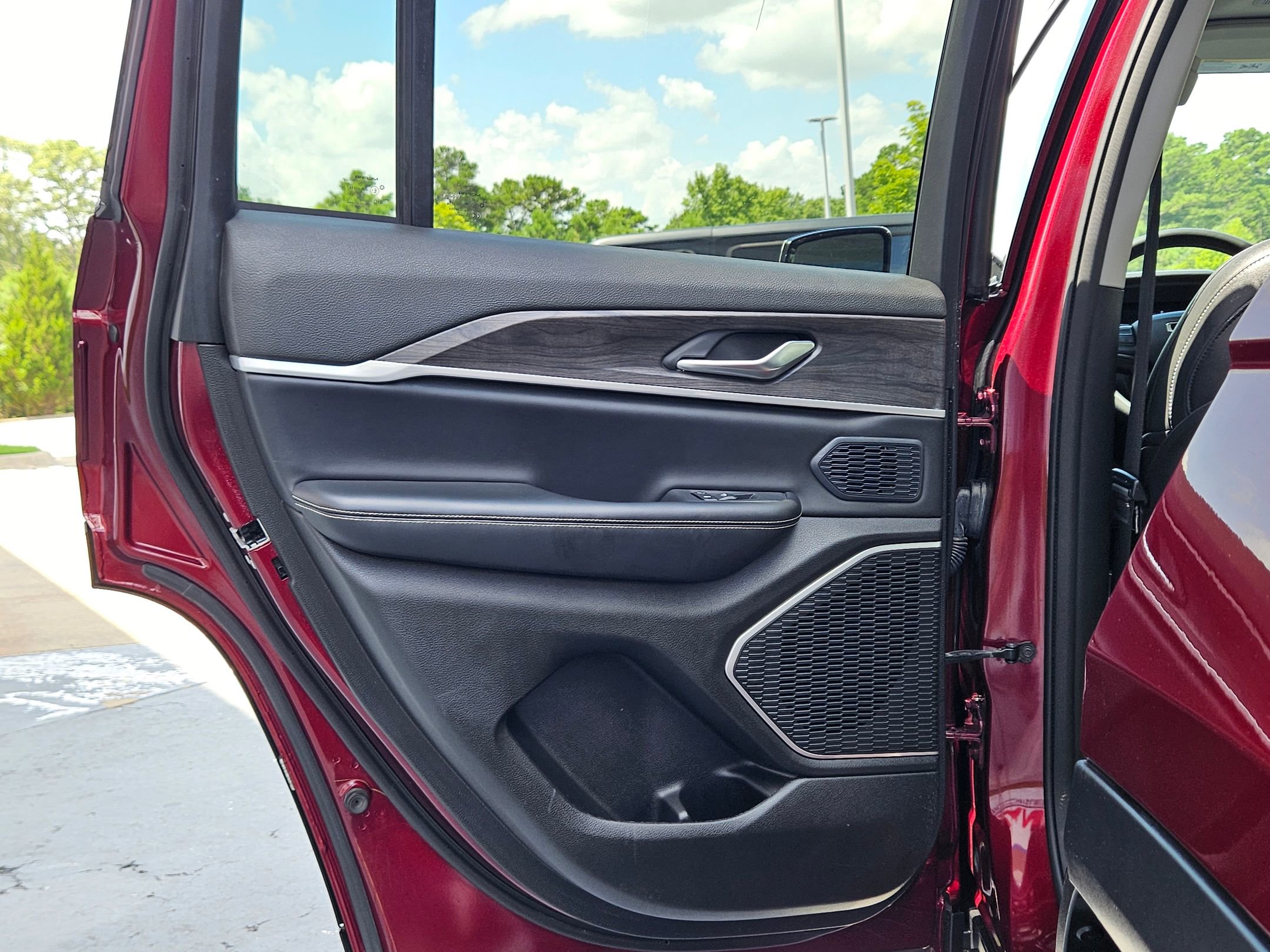 2023 Jeep Cherokee 4xe photo 22