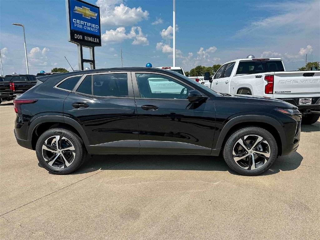 2026 Chevrolet Trax photo 3