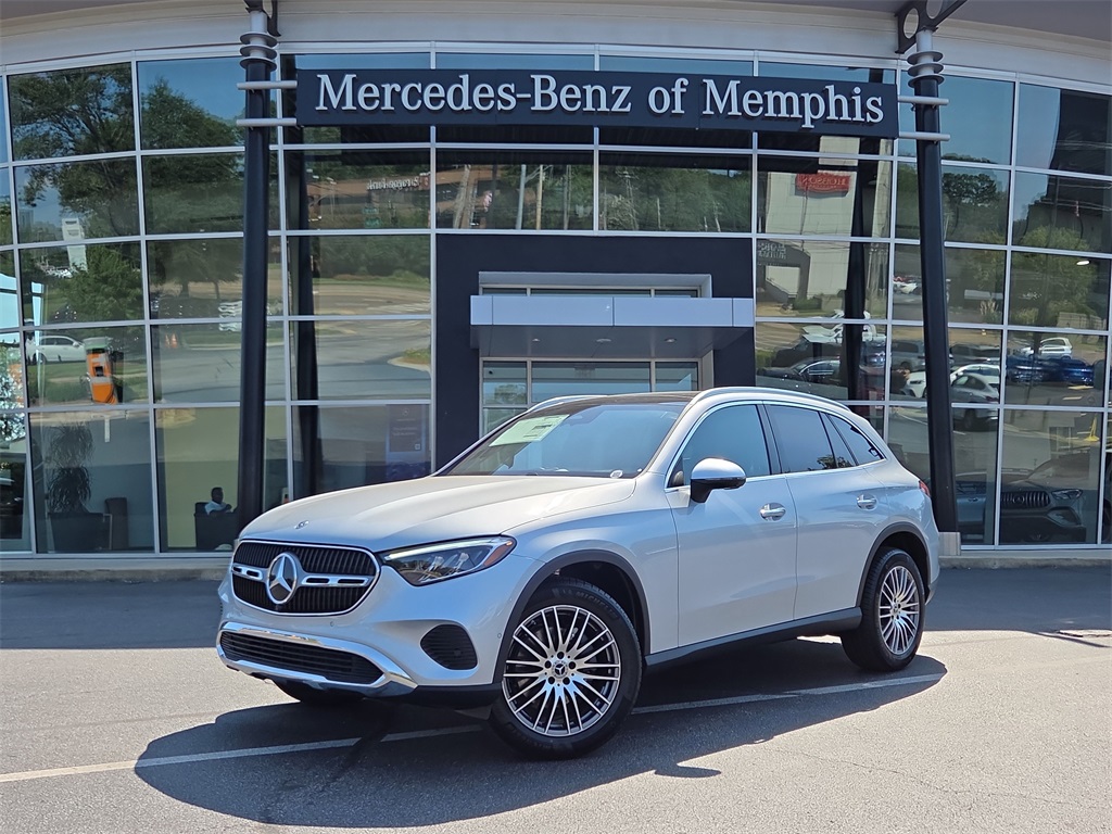 2025 Mercedes-Benz GLC Base's photo