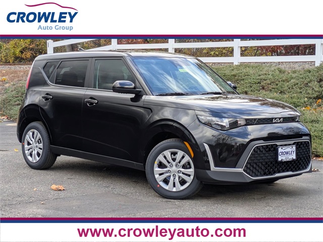 2025 Kia Soul LX's photo