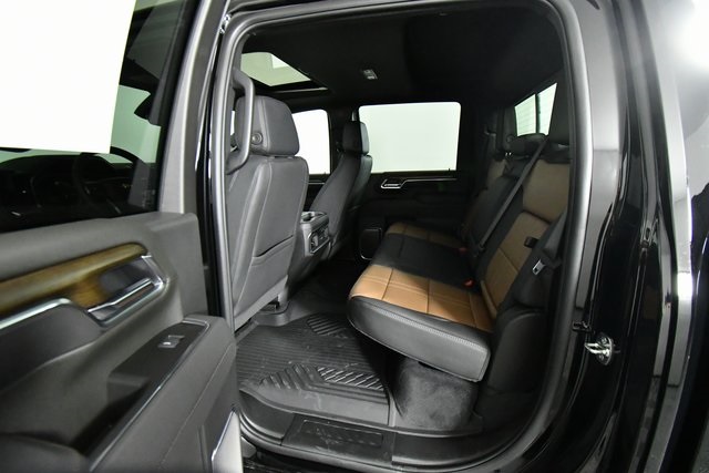 2025 Chevrolet Silverado 3500HD High Country photo 23