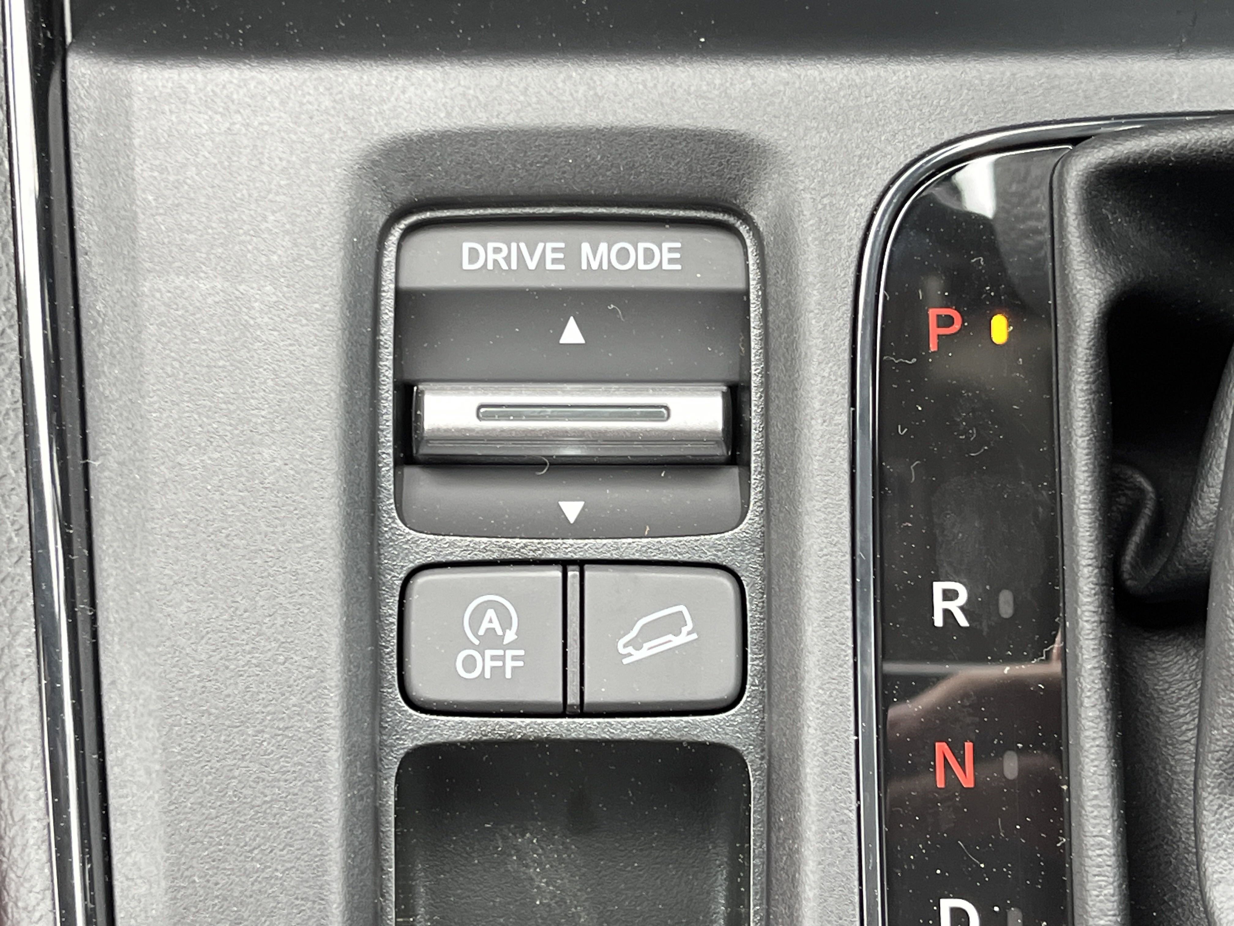 2025 Honda CR-V LX photo 6