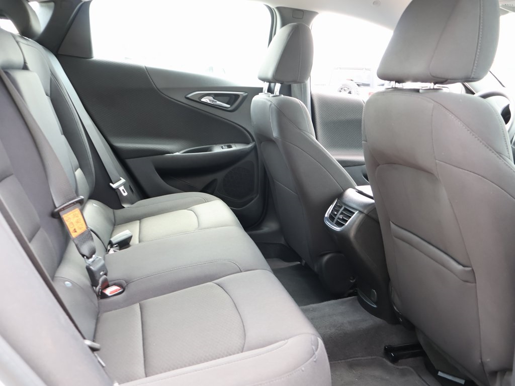 2023 Chevrolet Malibu 1LT photo 11