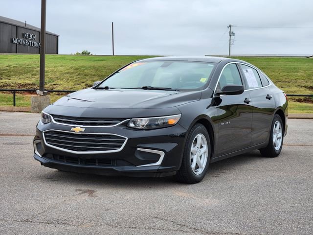 2018 Chevrolet Malibu photo 3
