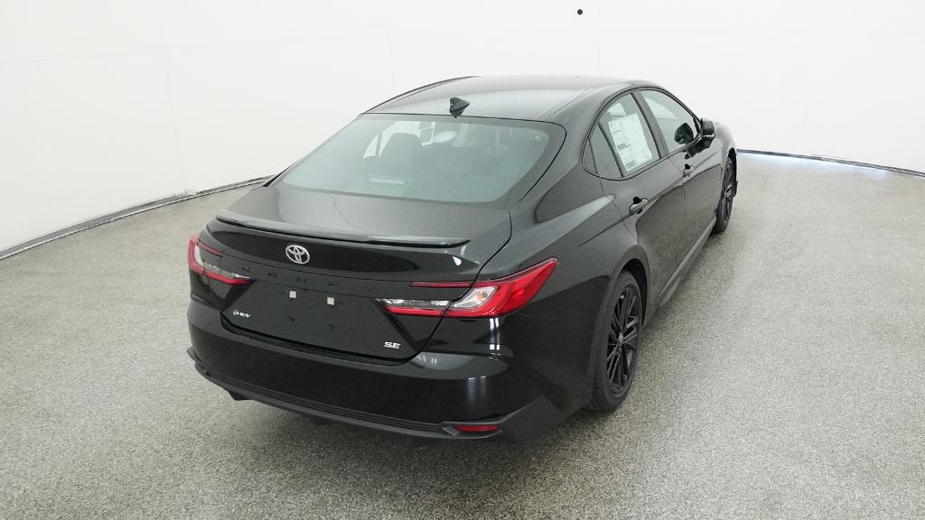 2025 Toyota Camry SE photo 16
