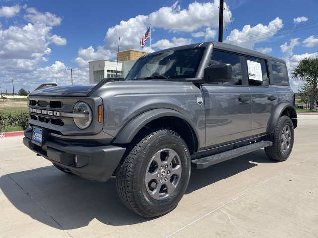 2024 Ford Bronco Big Bend photo 2