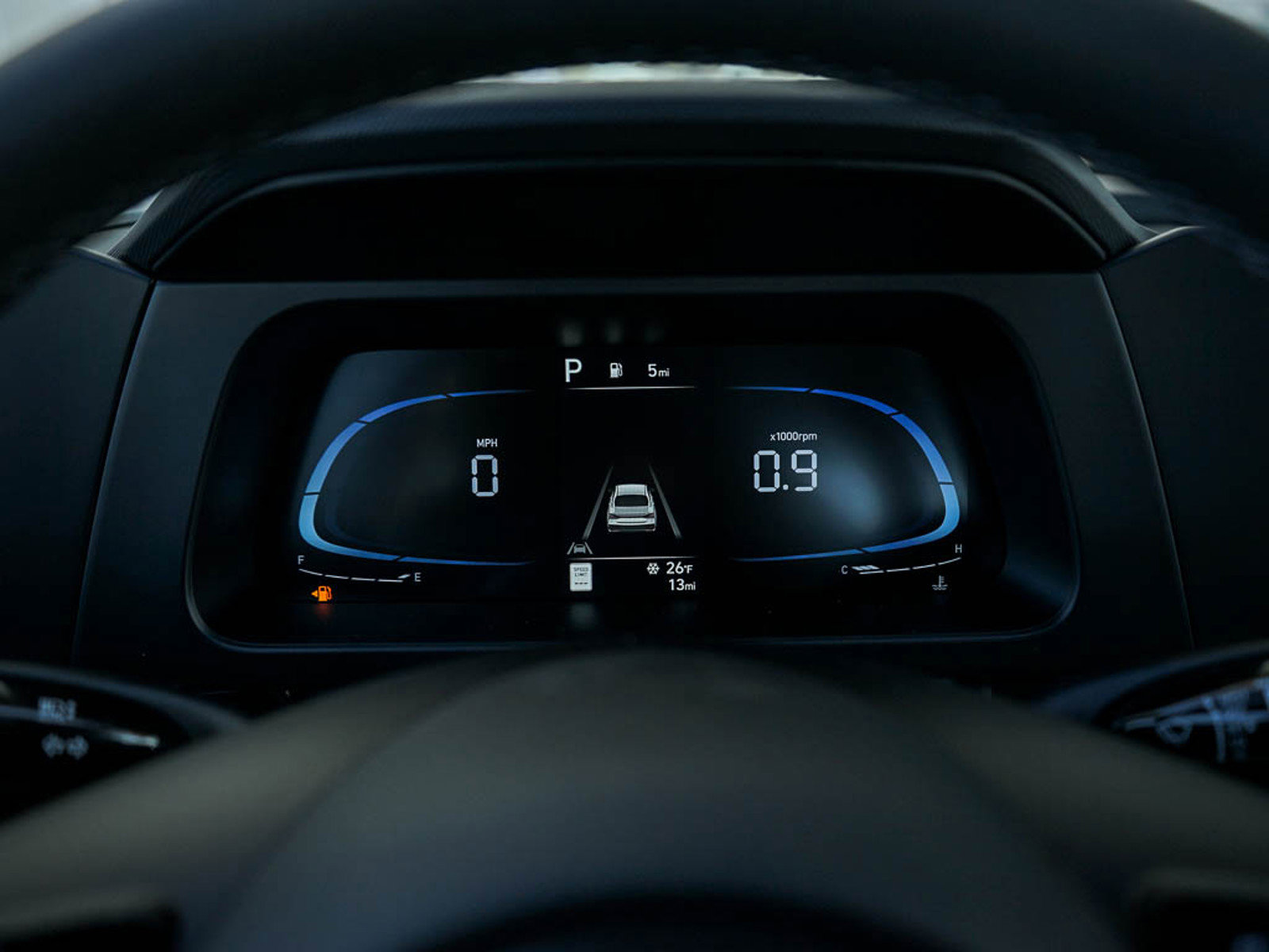 2025 Hyundai Elantra SEL Sport photo 18
