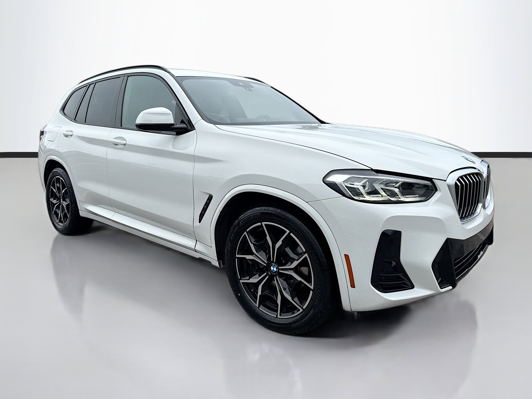 2022 BMW X3 30i's photo