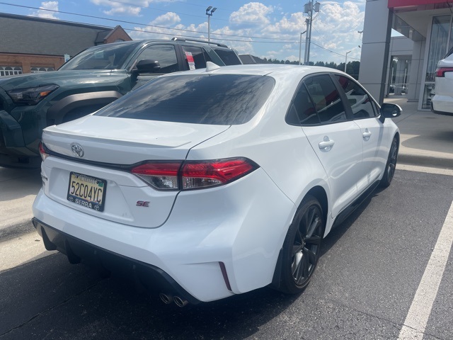 2024 Toyota Corolla SE photo 3
