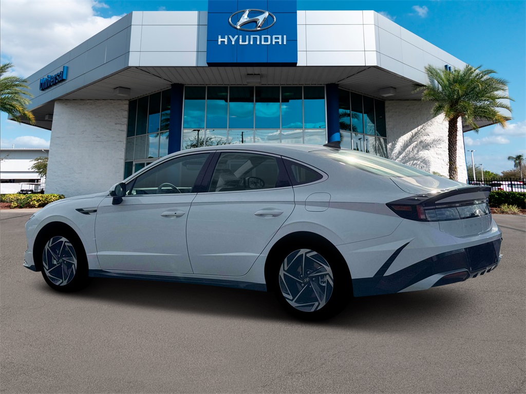 2026 Hyundai Sonata SEL Sport photo 4