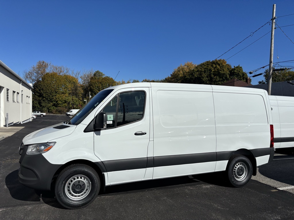 2026 Mercedes-Benz Sprinter Cargo Van Base's photo