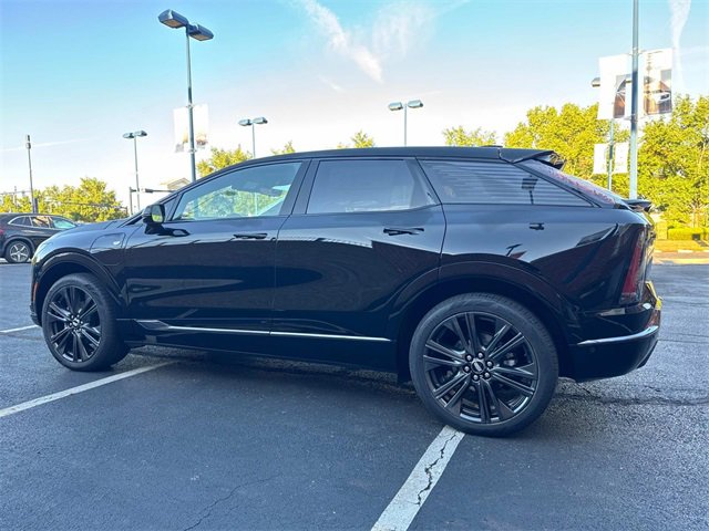 2025 Cadillac Optiq Sport photo 4