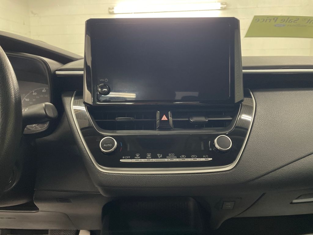 2024 Toyota Corolla LE photo 16