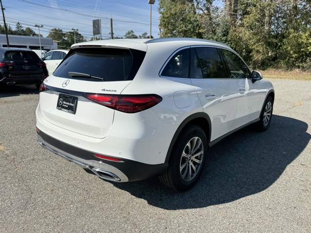 2026 Mercedes Benz GLC 300 4MATIC photo 2