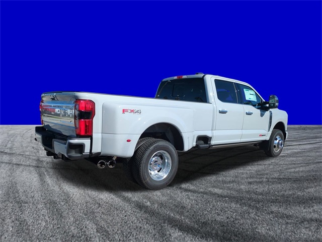 2026 Ford F-350 Platinum photo 4