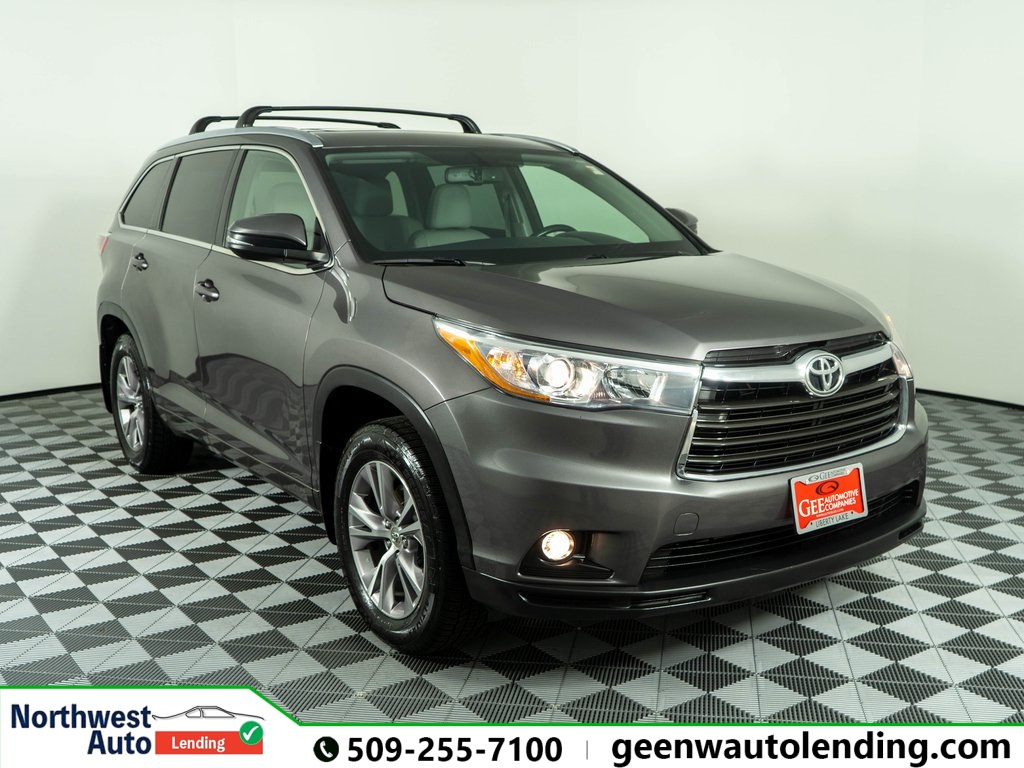 2015 Toyota Highlander XLE's photo