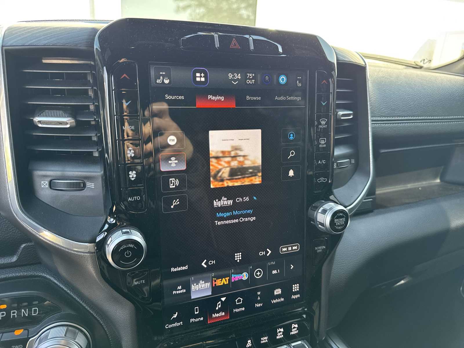2023 Ram 1500 Laramie photo 16