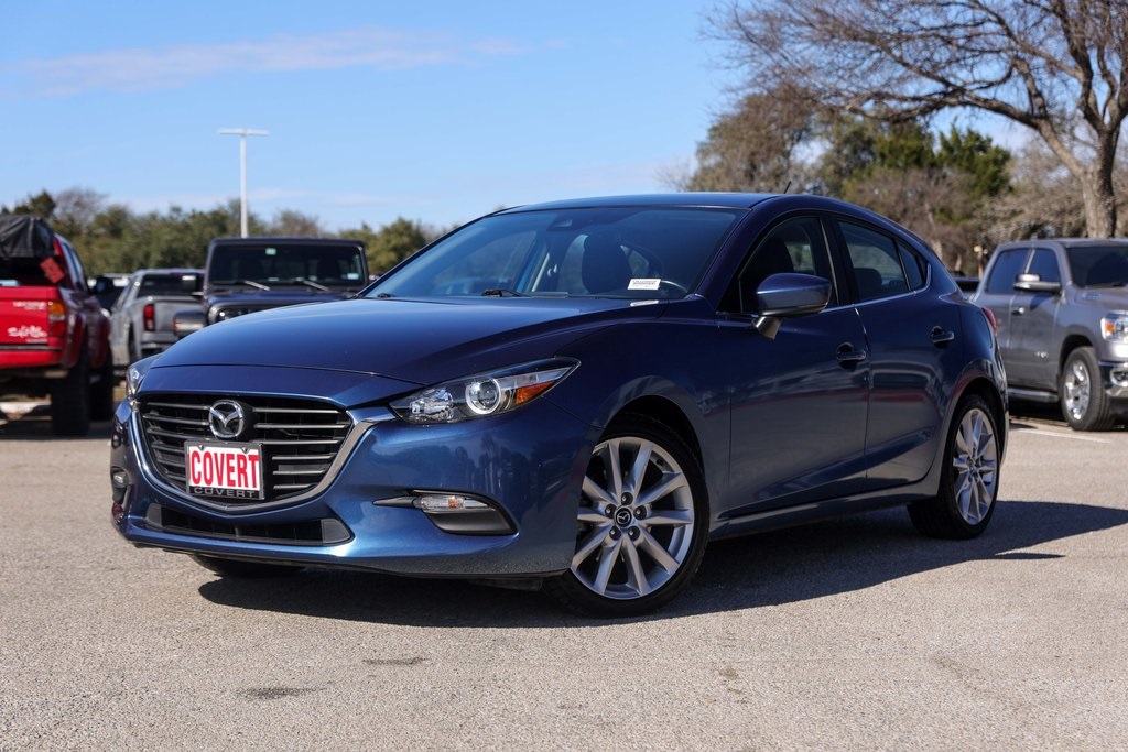 2017 Mazda Mazda3 Touring's photo