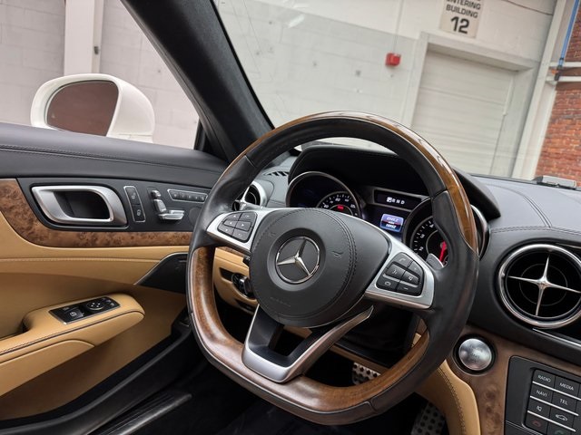 2017 Mercedes Benz SL 450 photo 11