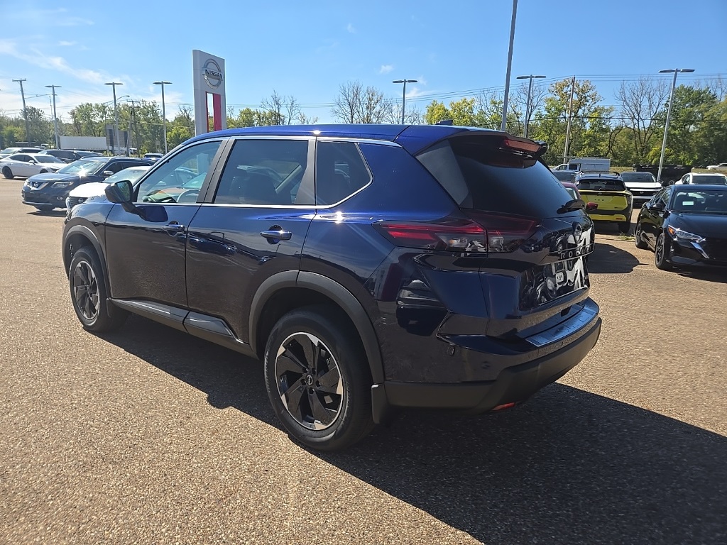 2026 Nissan Rogue SV photo 4