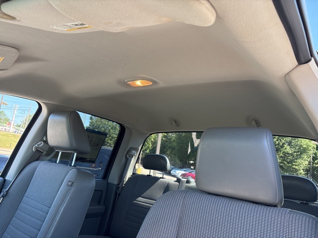 2008 Dodge Ram ST photo 26