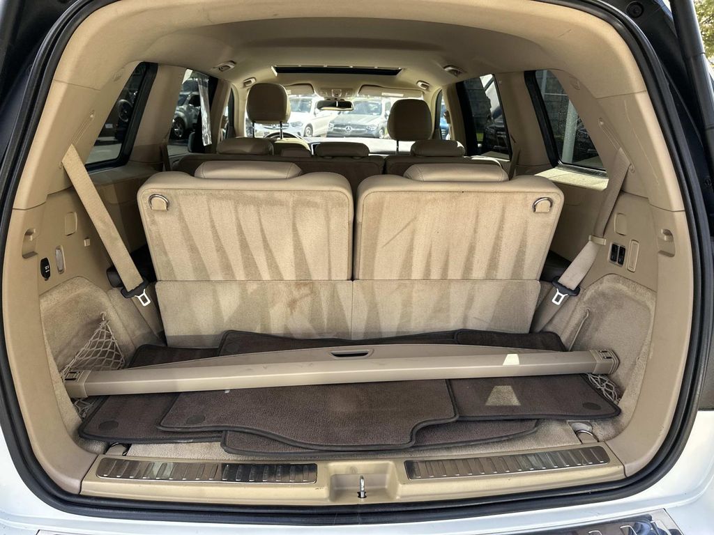 2016 Mercedes Benz GL 450 photo 30